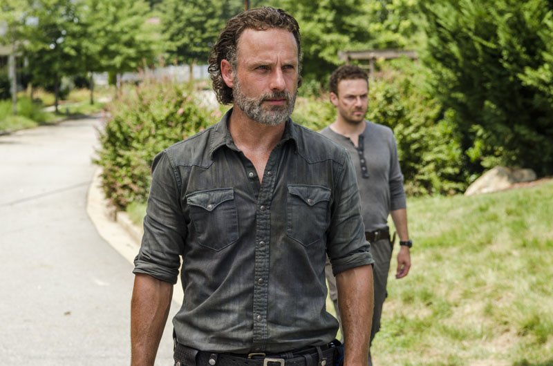 NewsOfTheDead's tweet photo. The next three episodes of #TheWalkingDead will be extended! https://t.co/HGxpvG8agl https://t.co/p9vmA9bXU8