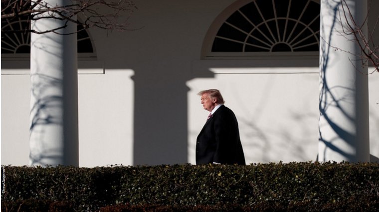 White House: No mention of Jews on Holocaust Remembrance Day because others were killed too bit.ly/2k4y6Tg https://t.co/cDQwU88JQw