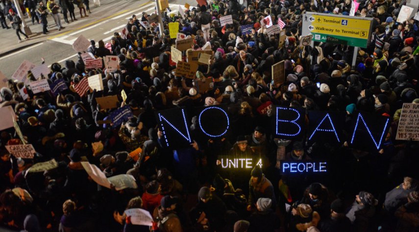 Protests against Trump’s refugee ban erupt across the US bzfd.it/2k4uK2D