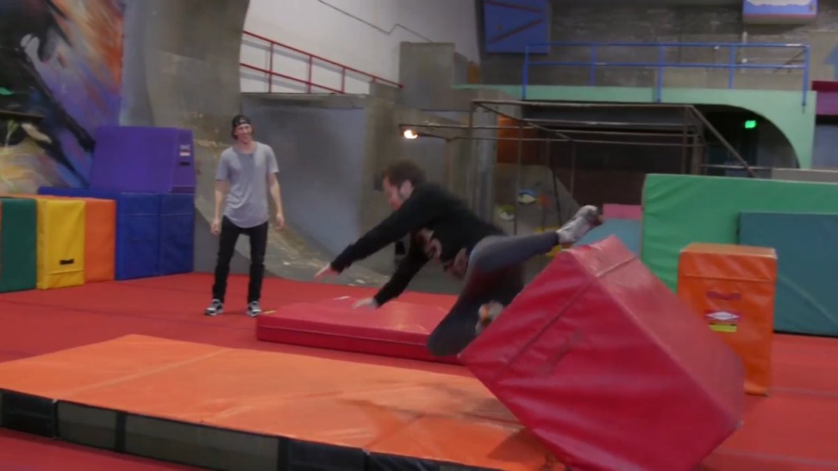 jam161996's tweet photo. 😂 I was dying at @Sohinki in today's #cellouts @smoshgames https://t.co/QDpduhc73s