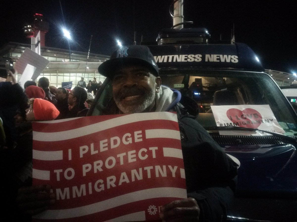 quacgal's tweet image. #JFKimmigrationanddetentionrally #notkool #somean