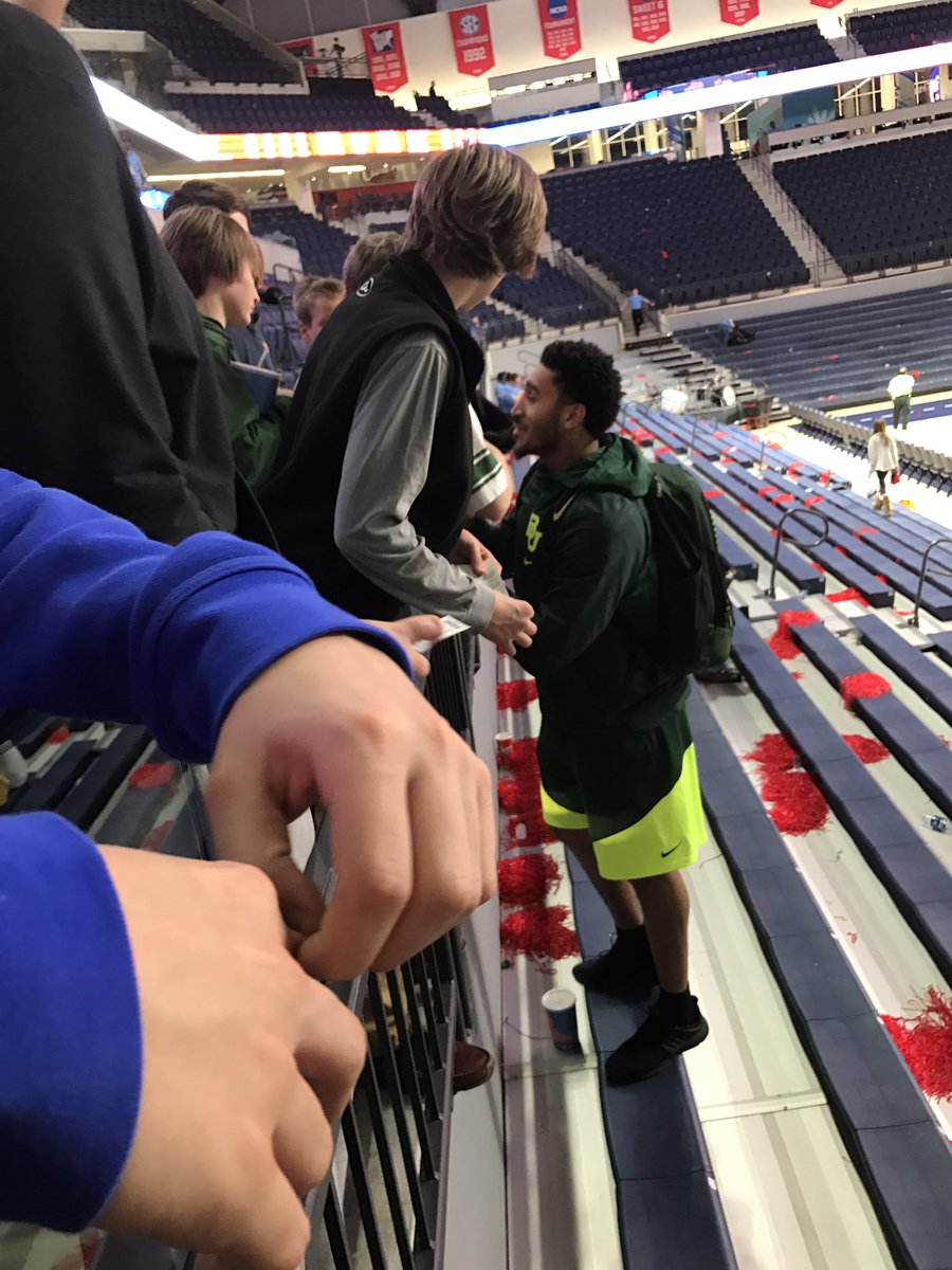 am_goad's tweet image. Thank you @BaylorMBB and @BUDREW for making this kid's year! We will never forget it!! #sicem #baylorproud
