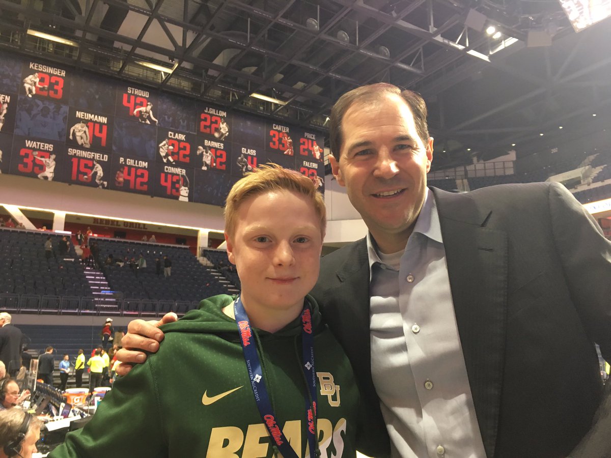 am_goad's tweet image. Thank you @BaylorMBB and @BUDREW for making this kid's year! We will never forget it!! #sicem #baylorproud