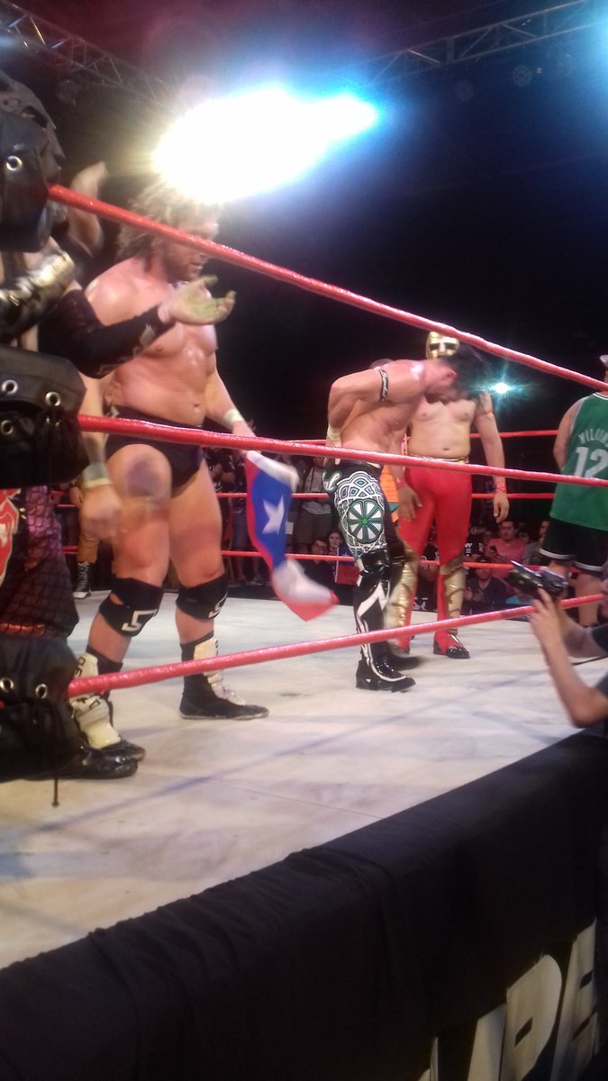 maqita_borland's tweet image. Thank you for giving us a great show, I love you. #Superplex #chile #omega #sydal @KennyOmegamanX