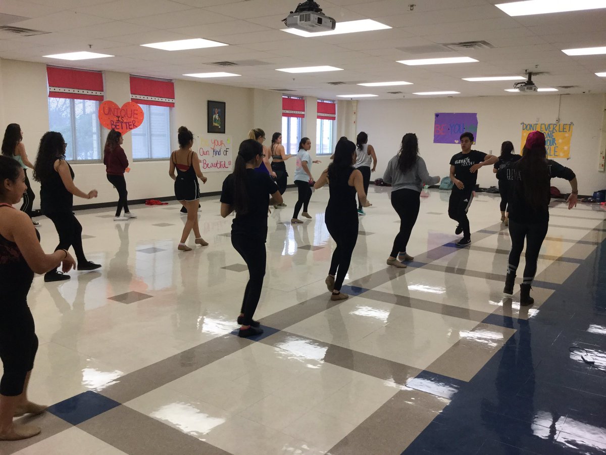 tfde_nisd's tweet photo. More pictures from today's conference! #TFDE #NISD #DanceCommunity https://t.co/WihVrnCSJV