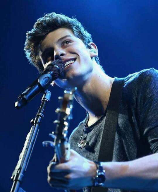 msIeanatics's tweet photo. AMÉM SHAWN MENDES + #Here #BestCover #iHeartAwards https://t.co/sJRjiEh7cZ