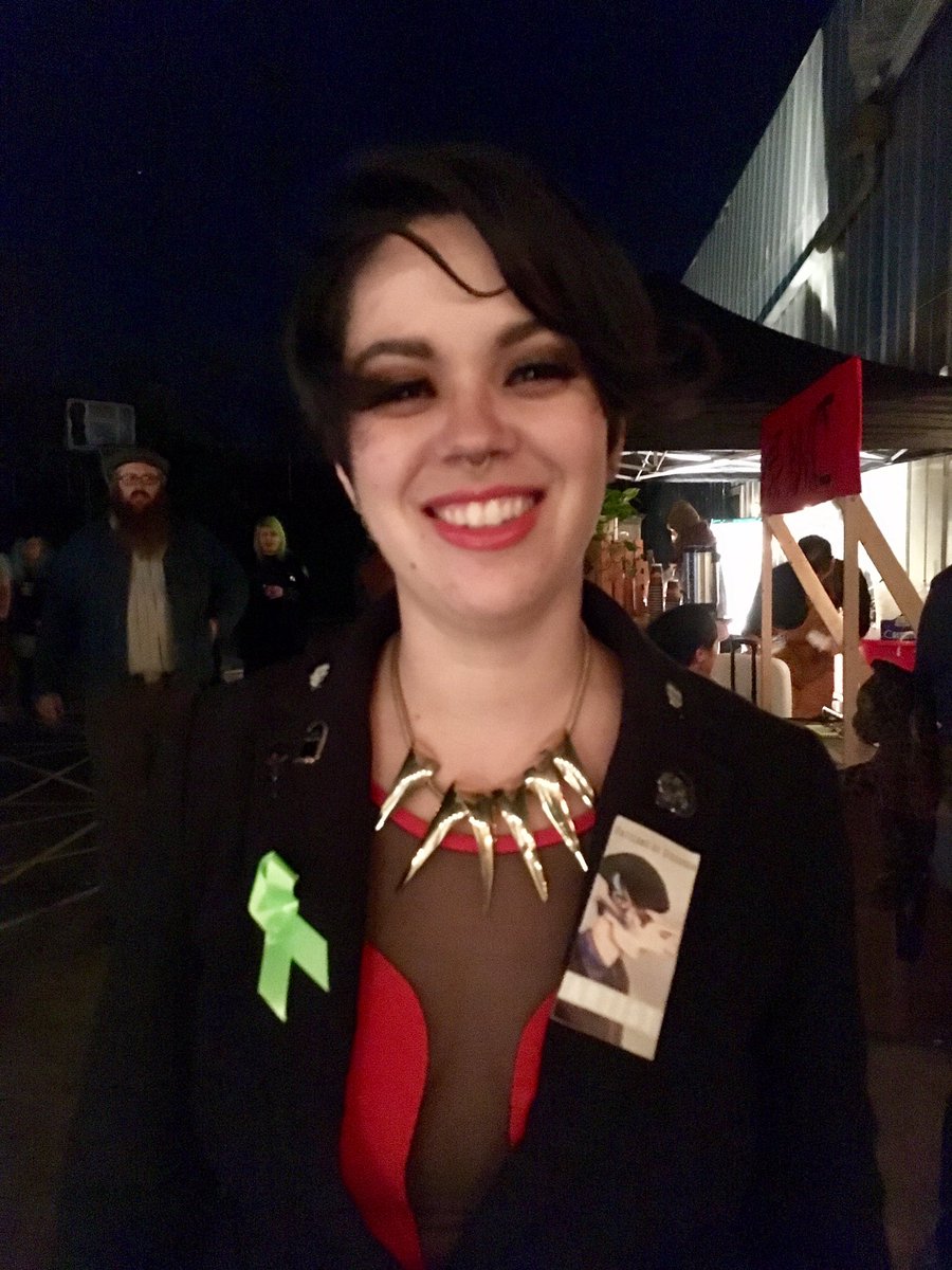 BalancedSac's tweet image. Krista picked up her green ribbon at the @NAMISacramento table!#RedMuseum #PatternsofDisorder #StoptheStigma #EachMindMatters