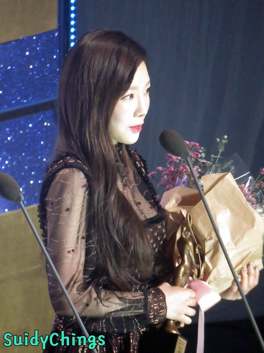 [PIC][19-01-2016]TaeYeon tham dự " 26th High1 Seoul Music Award" vào tối nay C3Tz_4aVMAEoQiG