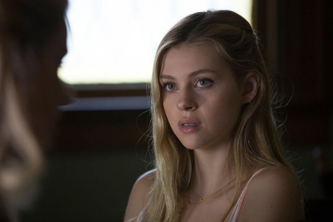 🆕 Nicola Peltz as Annie Gleason in <a href="/YouthInOregon/">Youth In Oregon</a>