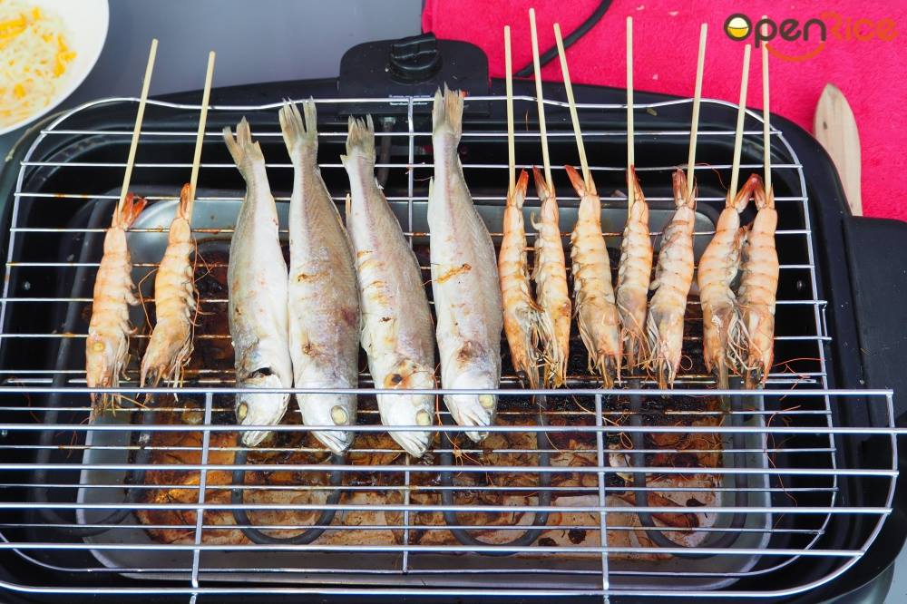 OpenRiceTH's tweet photo. วันสุดท้าย! ตะลุยสวนลุมฯ กินอาหารไทย 4 ภาค #เทศกาลเที่ยวเมืองไทย2560 อร่อยระดับมีพันหมดพัน! https://t.co/EO6cUAikfY #อร่อยไปแดก #openriceTH https://t.co/prbRCXe914