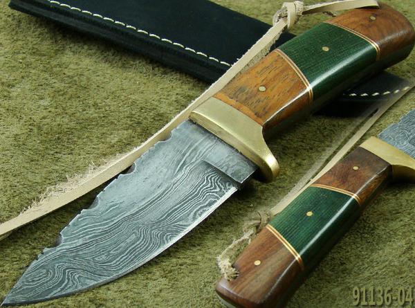 Damascus Steel Hunting Knife
saknives.co.za