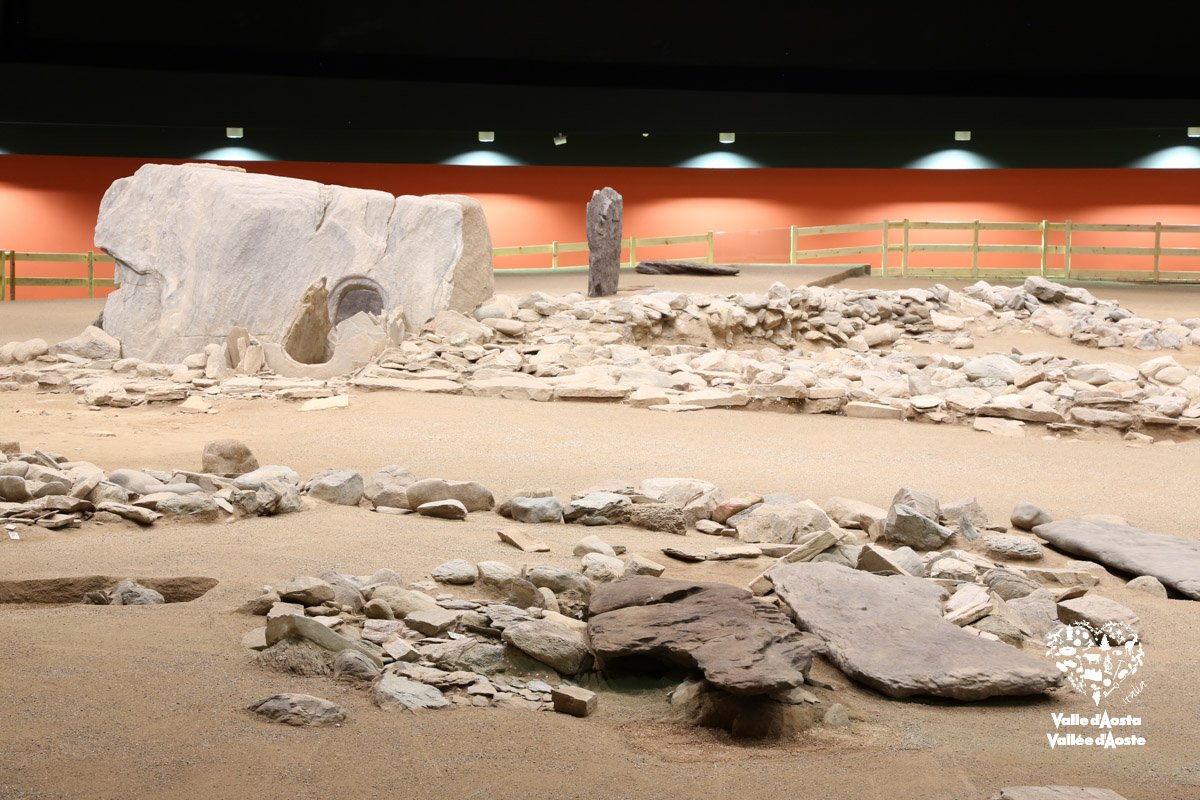 Italia's tweet photo. La Preistoria alpina rivive con l’area megalitica coperta più grande d’Europa! Patrimonio archeologico unico https://t.co/lwhC9YfDFV https://t.co/QYDVySl4qW