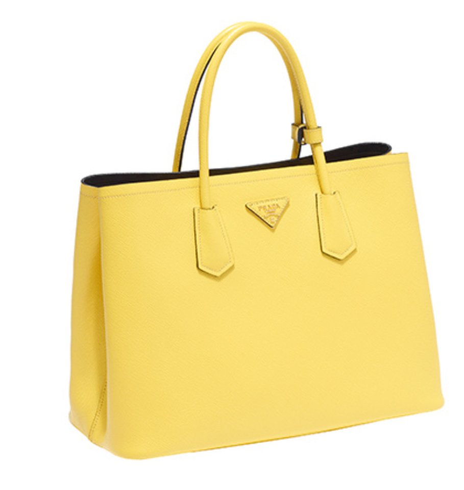 burando03's tweet image. PRADAのバッグ。直ぐにご用意できますよ( 〃▽〃)
