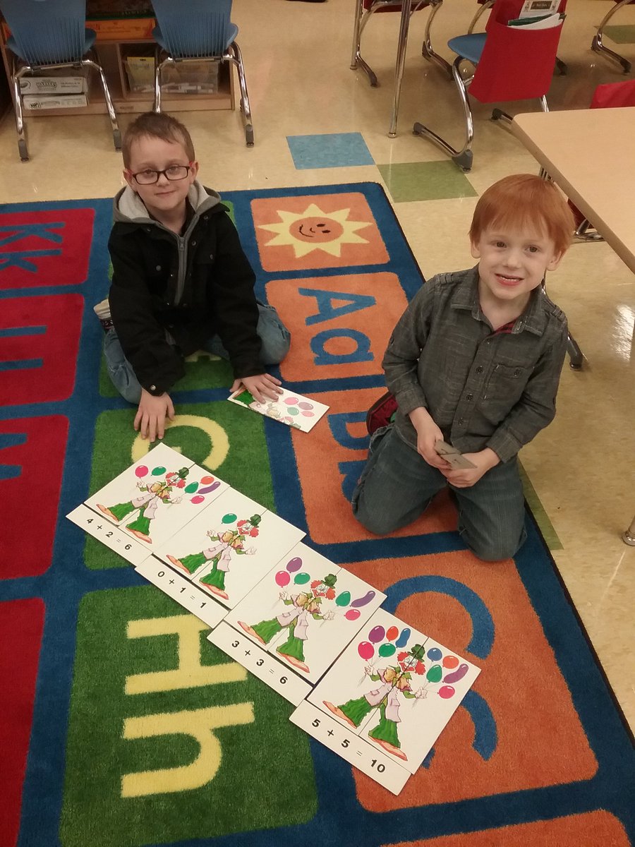 MrsNicoKdg's tweet photo. Math with Someone, Math with Self, and using technology to practice math. #MooseMath #AdditionTopit @WTBobcats https://t.co/yO5CLA5N8J
