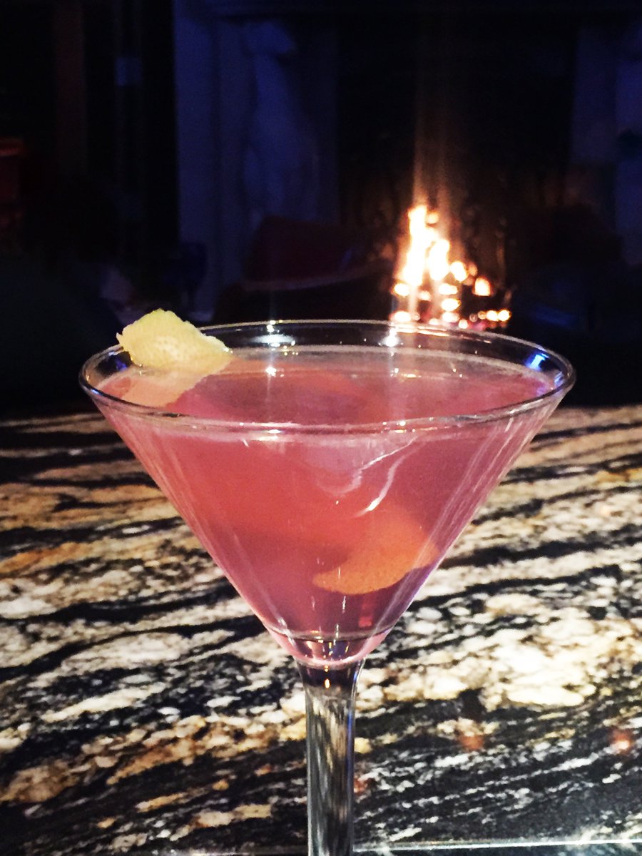 okcgcc's tweet photo. Try our new cocktail by Jennifer, the American 75! #1911 #gallerygrill #grapefruit #shakeit https://t.co/kkmacNOQXP