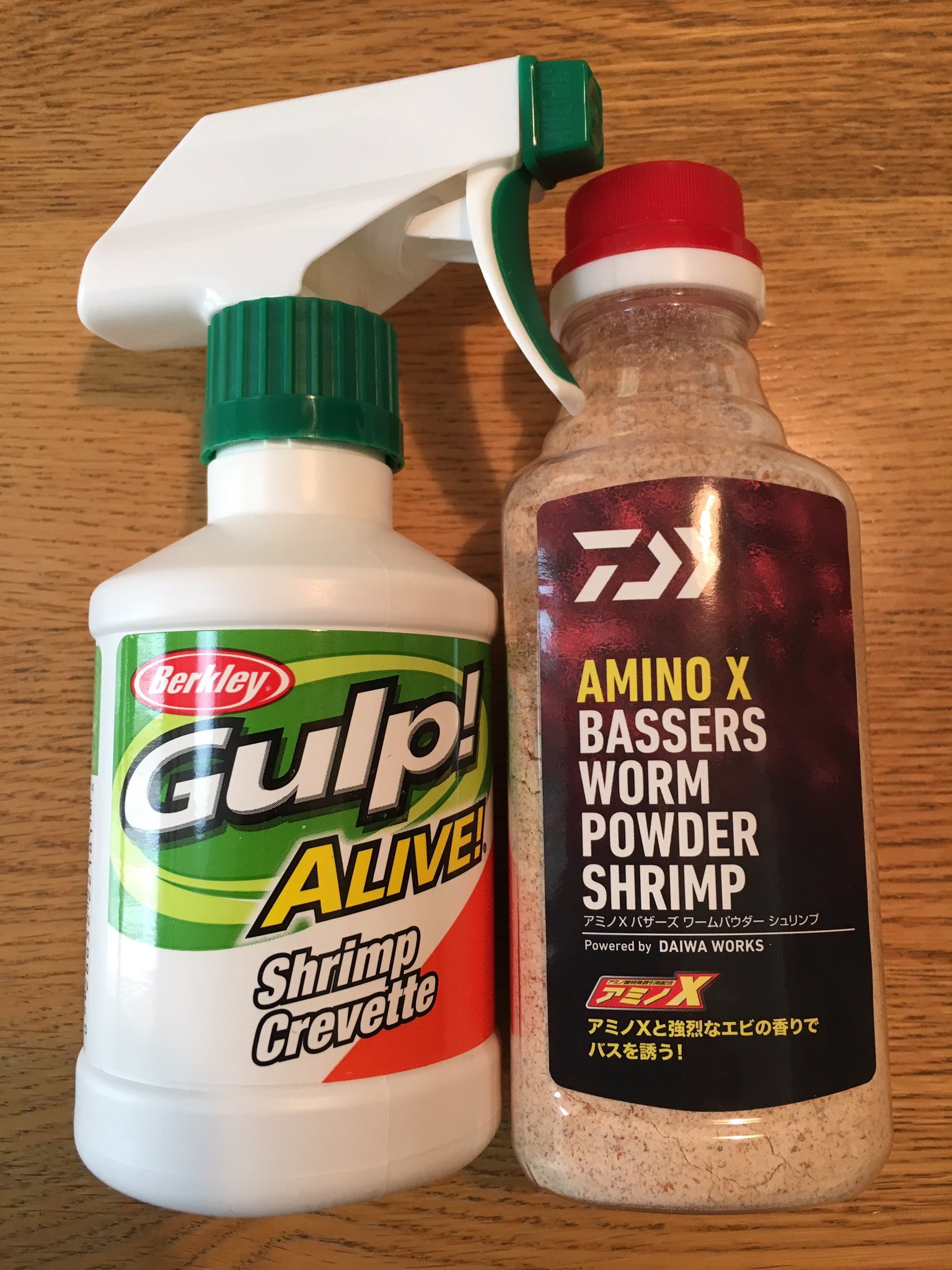 ゴルゴ48 15年くらい前に買ったガルプのワームが干からびて出てきたので再生グッズを購入しました ガルプスプレーをシュッシュッ 臭い 一晩漬けてエビパウダーをフリフリまぜまぜ 臭い 友達からはもう餌で釣れよと言われてますがやっぱりルアーで釣り
