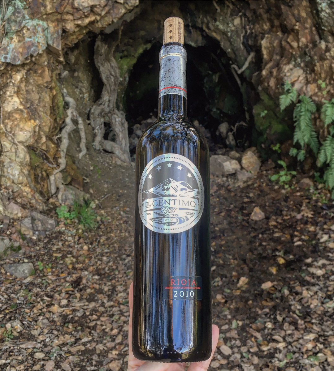 El_Centimo's tweet photo. Thinking about hiding some #elcentimo #wine in this #cave for a future #picnic and #hike https://t.co/jPzHC6tYjV