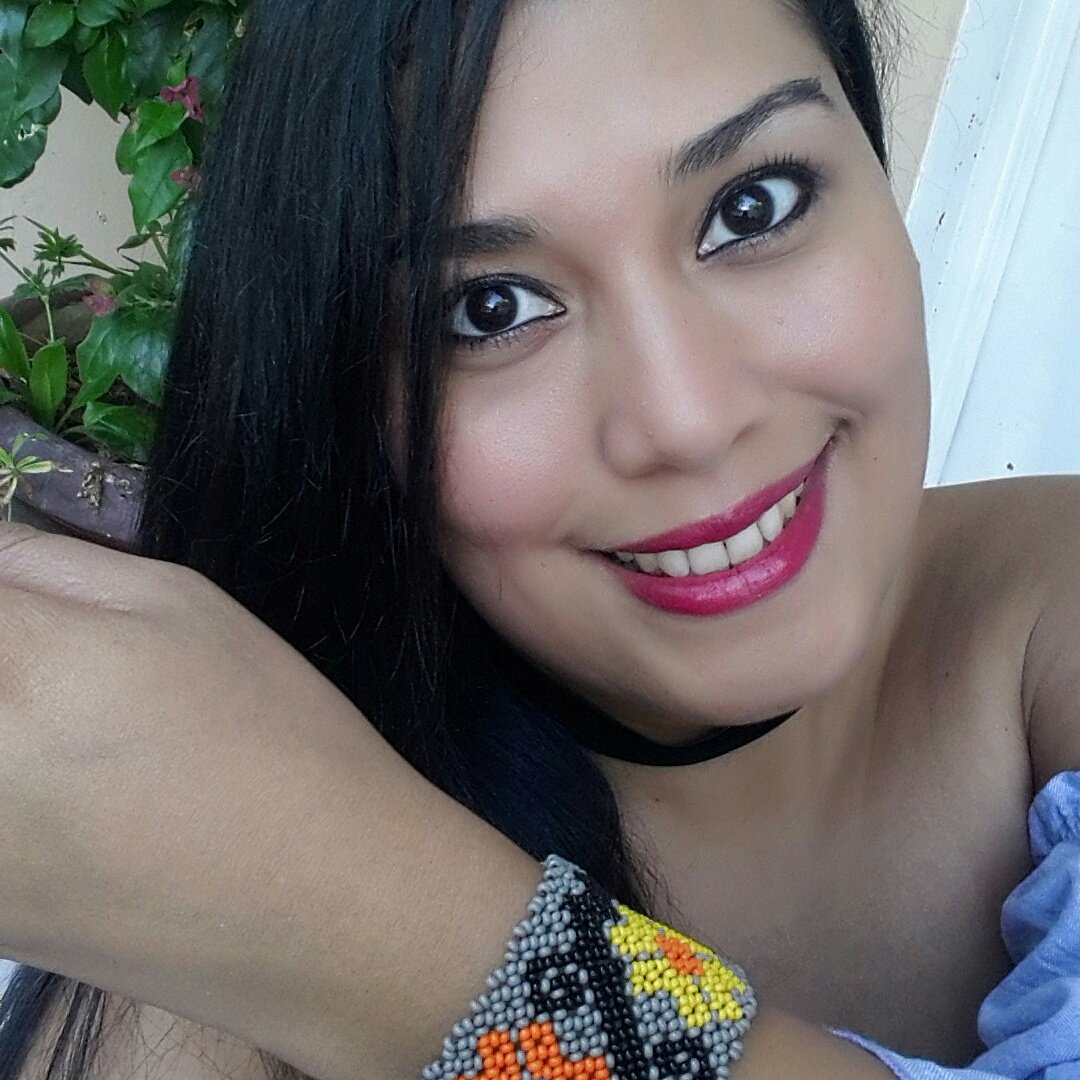 Raquel1719's tweet photo. #NewProfilePic https://t.co/cVzGuyZIfe