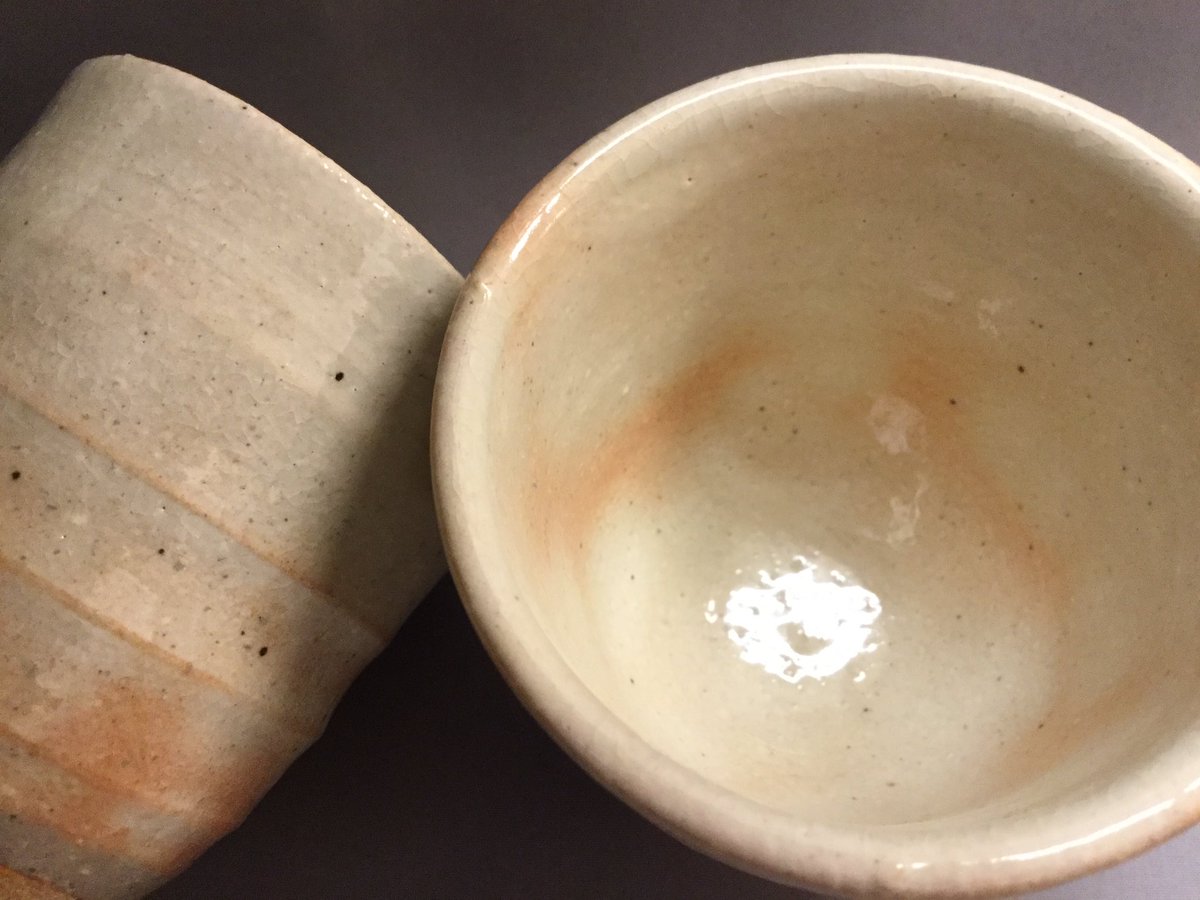 うつわ陶遊 少しづつ日差しも長くなっているような気がしますが どうでしょうか まだまだ寒さは続きます 熱燗がいいです ね 栗山町 霜月窯 石川 直子 さんぐい呑 御本手の 風合いが 和み 美味しいお酒が 飲めます T Co F2v3ngg4am