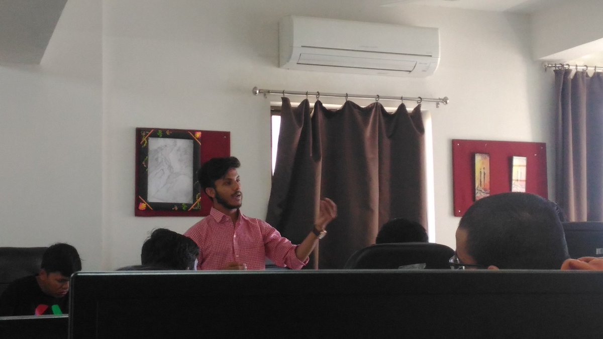 djgovani's tweet image. Akash Varlani sharing his knowledge
#gdgrajkot #php #socketprogramming