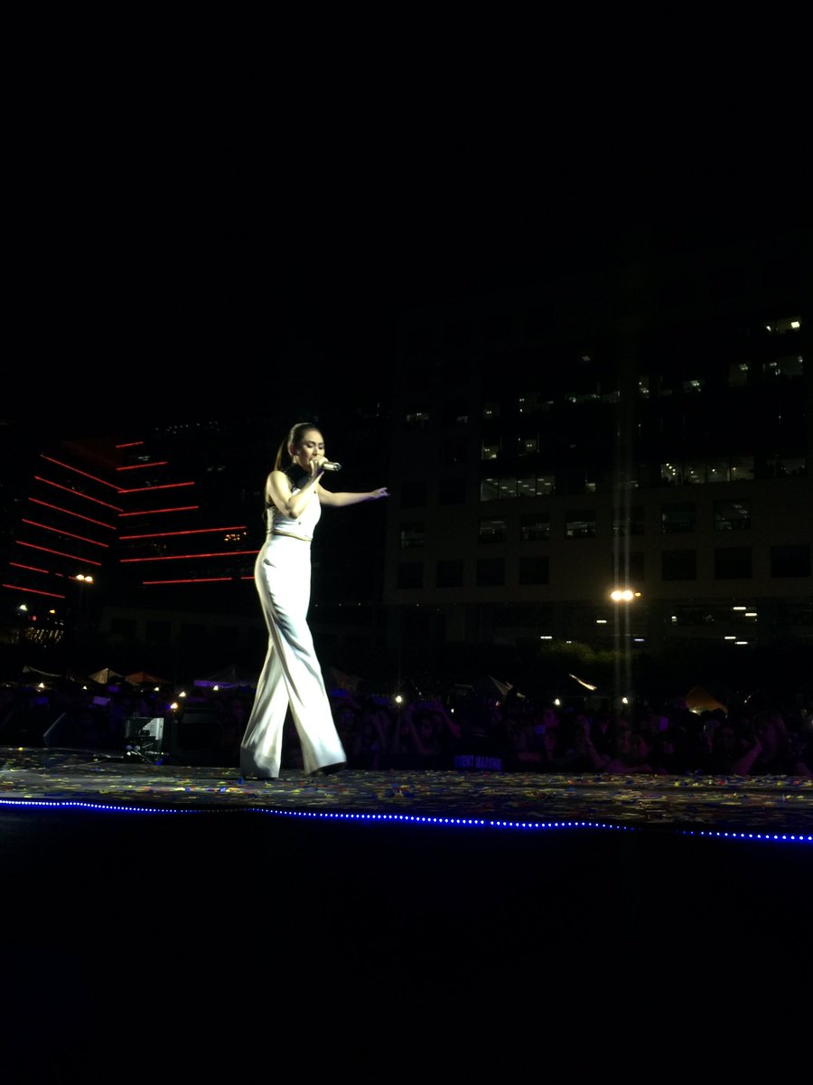 _bobbydoo's tweet photo. QUEEN SARAH GERONIMO #Fusion2017 #FusionForward2017 #SarahG https://t.co/vkQKasq3Ac