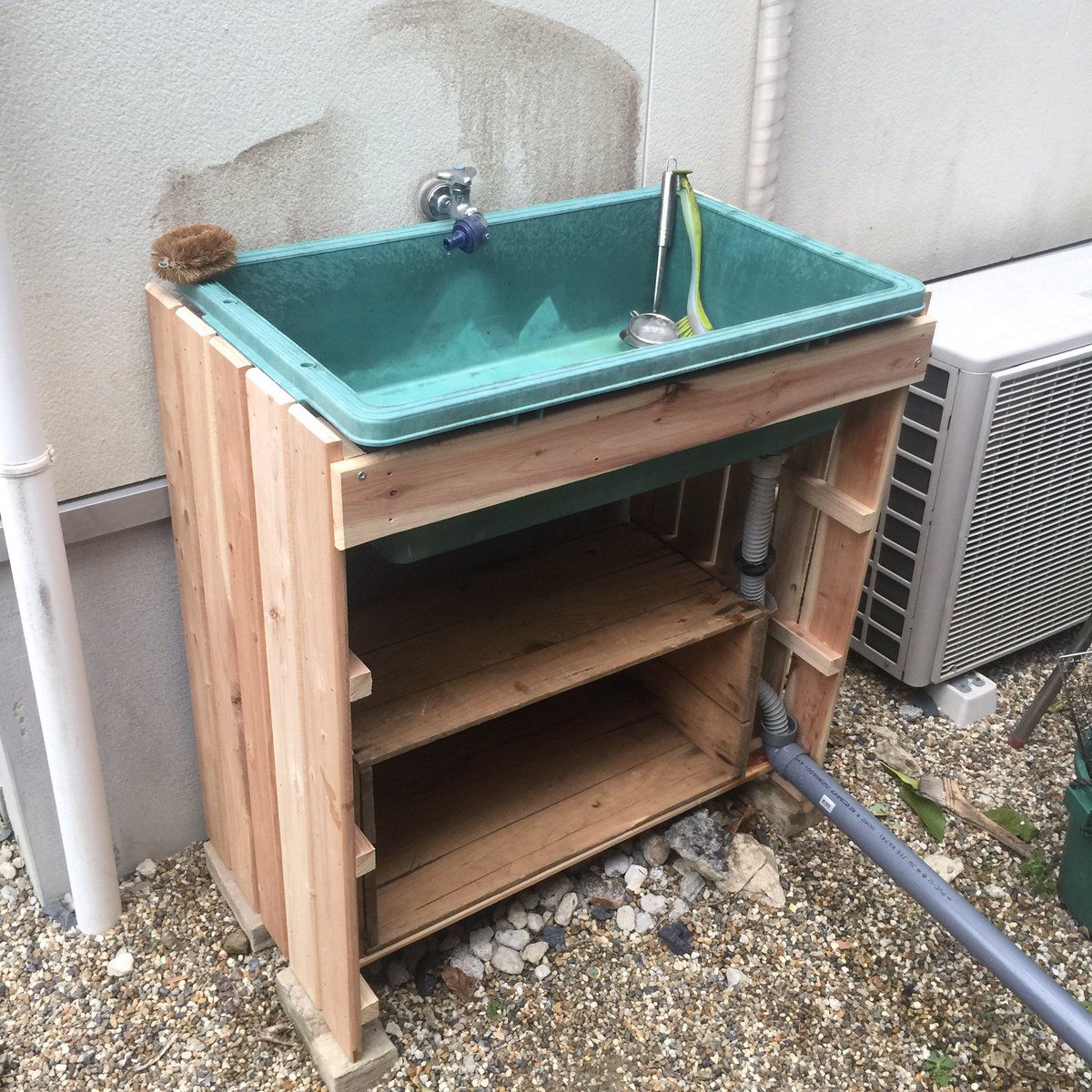 Samuelcoffee Sur Twitter 今日の Diy 2つ目 トロ船 の ガーデンシンク あまってた すのこ を使って りんご箱 でた 棚を作りました Samuelcoffee Sur Twitter 今日の Diy 2つ目 トロ船 の ガーデンシンク あまってた すのこ を使って りんご箱 でた 棚を作りました
