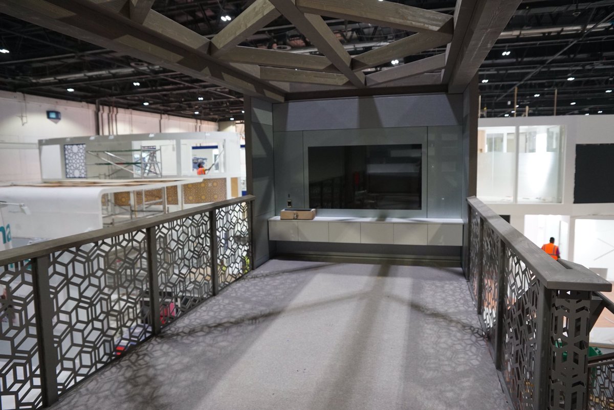 DIRTT's tweet photo. Fully operational board room, patient waiting area & refreshment center, all complete after only 20hrs of construction. #DIRTTArabHealth https://t.co/80OkOZzvck