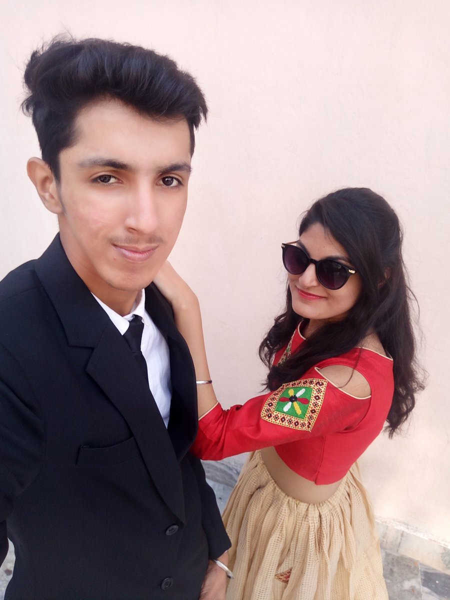 vishalvasan1997's tweet photo. @Vivo_India
Here Is My Entry😍❤
#PerfectSelfie #PerfectDuo #Contest https://t.co/dVXl6Z986z