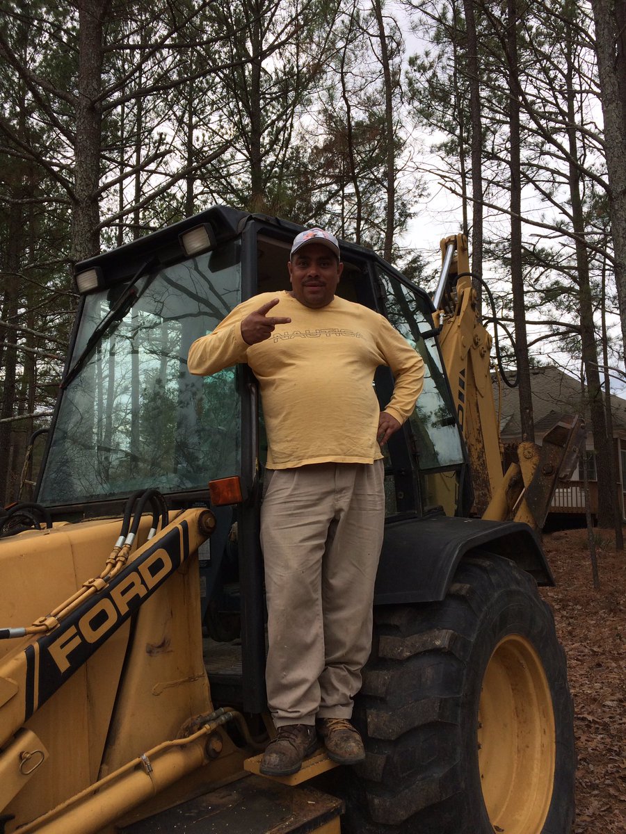 BoBoTrump's tweet image. My homey Gonzo says hey take a pic, I'm fabulous.