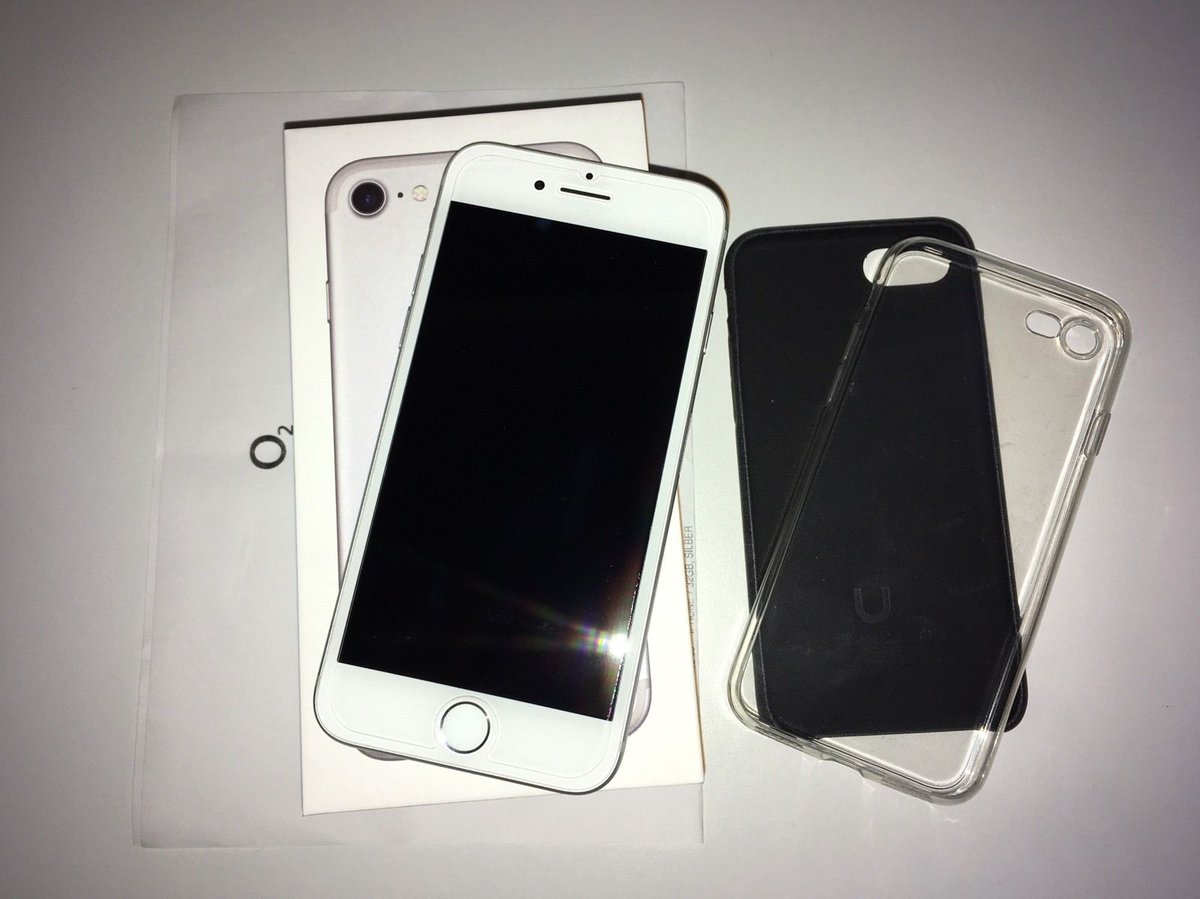 Iphone 7 128 GB zu GEWINNEN :
Regeln:
🔛
▪️@sikkomilano  folgen
▪️Tweet Liken &amp; retweeten
Diese Punkte müssen erfüllt werden