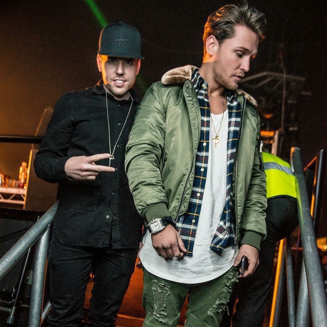 Just 4 more sleeps till we bring <a href="/TomZanettiTZ/">Tom Zanetti</a> &amp; @kokanedj to <a href="/MansionVIP/">LA MANSION VIP</a> Liverpool! 🤓

Limited tickets available - essentialclubbing.co.uk/geek-soiree