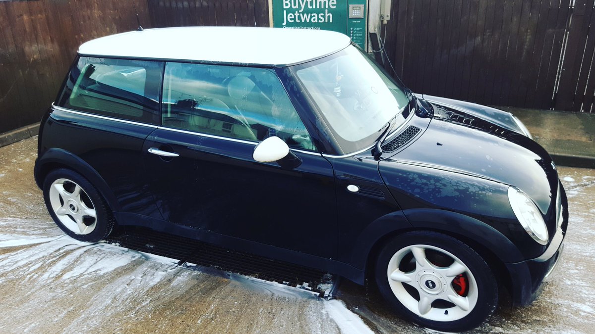 maz_976's tweet photo. Cleaned th whip #mini #Cooper #gokart #chillipack https://t.co/LTPOGSWnPX