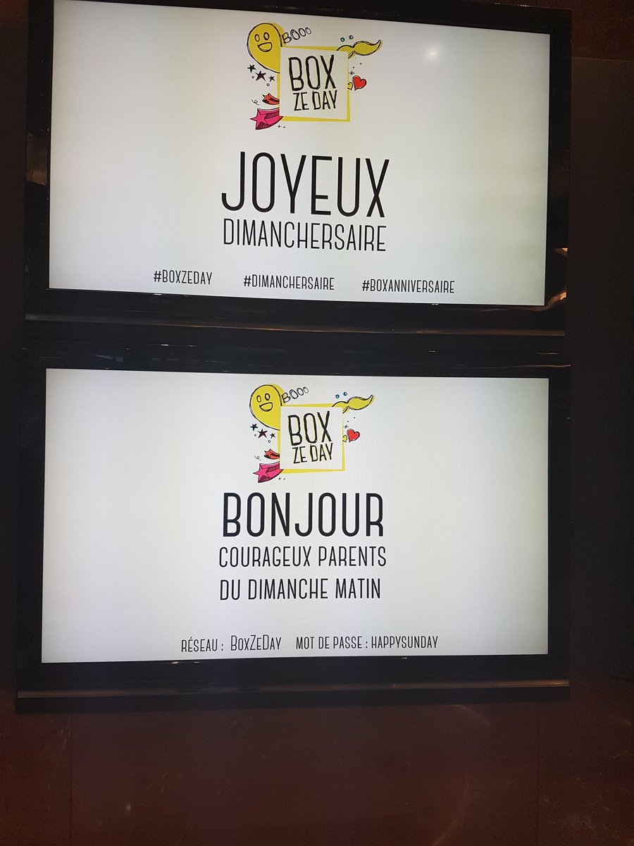 KimAbramowicz's tweet photo. Présentation #Boxzeday ce matin chez #TF1 Ballons et confettis 🦄 https://t.co/KS6pfQROBD
