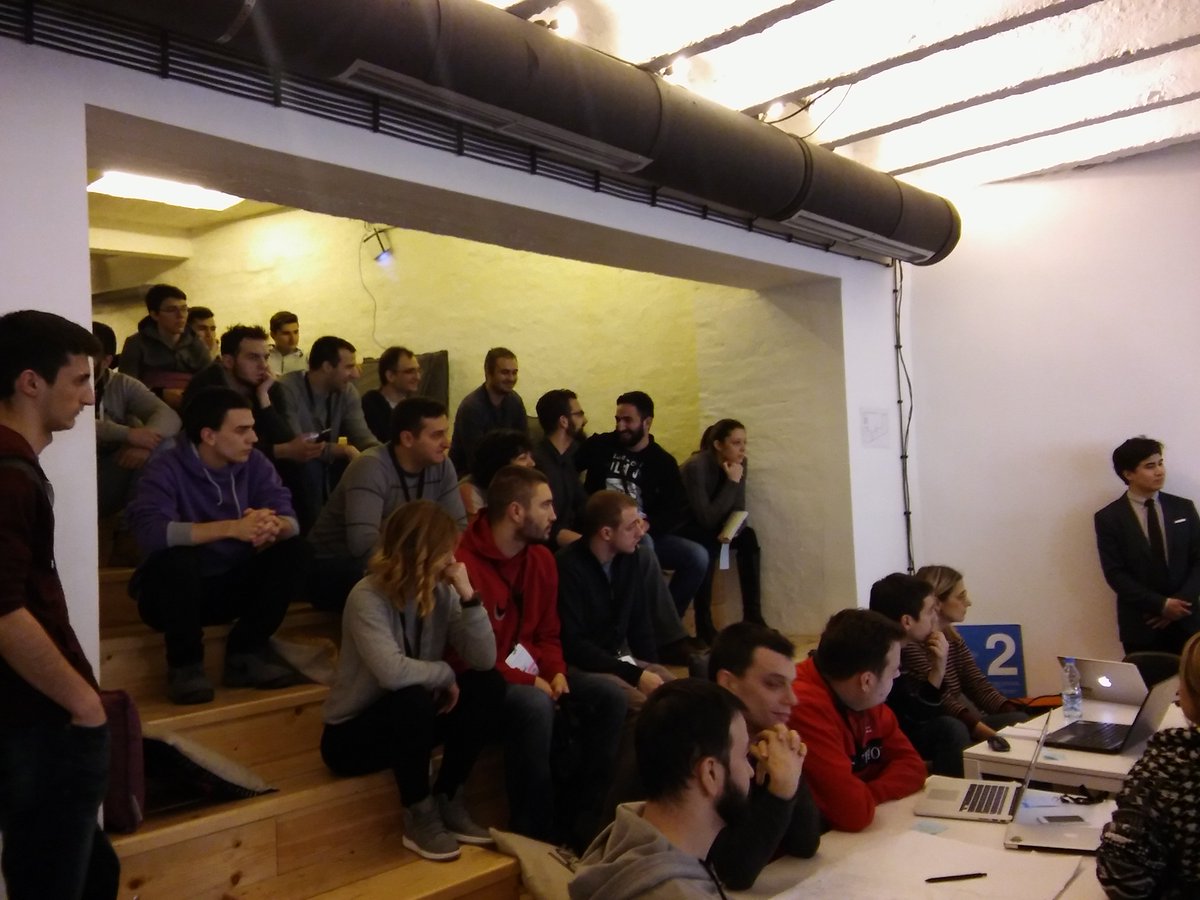 AS_Centar's tweet photo. MIT - medicinski hakaton #hackathon! #hakujzdravlje #HackBelgrade - Startit Centar Beograd @Startitrs @mithackmed https://t.co/zb06a3nsDB