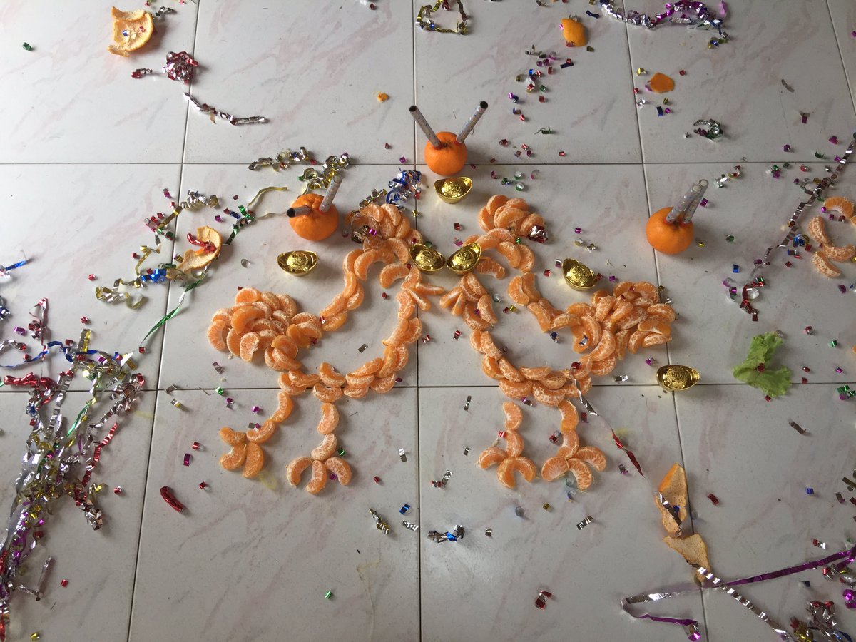 Shutyourtoot's tweet image. from don&apos;t know what finally become chicken. #huatah #yearlyroutine