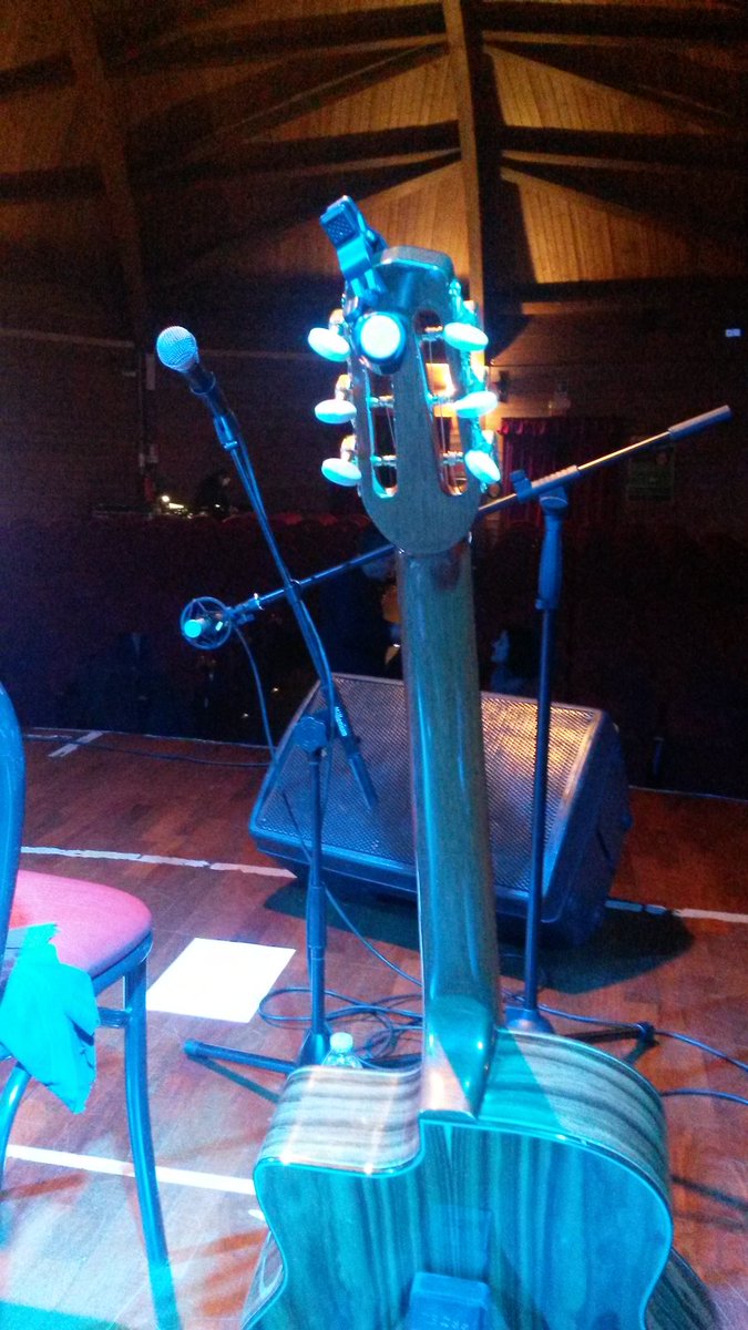 RadicalGipsy's tweet photo. Ieri è stata una serata speciale in un posto speciale . #swing #jazzmanouche #djangoreinhardt #gipsyjazz #radical #gipsy https://t.co/Pg71WTRII6