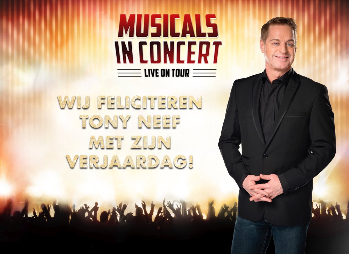 Hoera! Vandaag viert Tony zijn verjaardag en mag de kaarsjes uitblazen! <a href="/TonyNeef/">Tony Neef</a> <a href="/MusicalsTourNL/">Musicals on Tour NL</a>