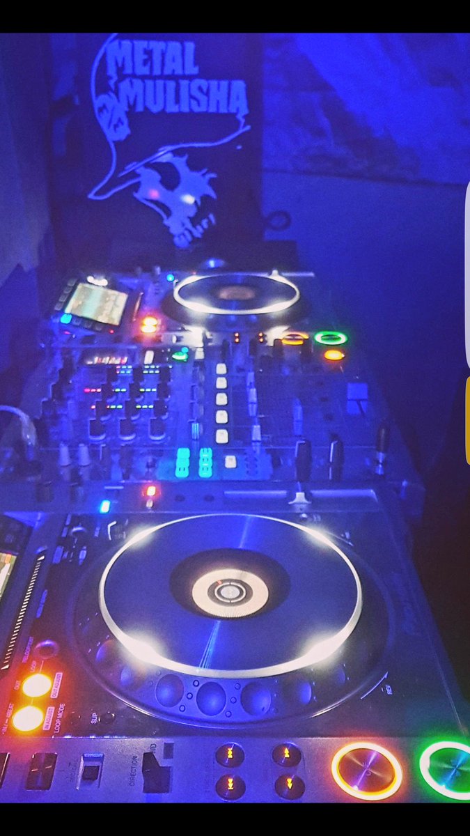 bassb1r's tweet photo. #jamsession #basshouse #trap #bass #EDMonton #dj #dubstep #dnb #pioneer #nexus2000 #cddjs #djm900 #platnum #recordbox  #metal #bassmusic 💀🤘 https://t.co/TBDCytb7iV
