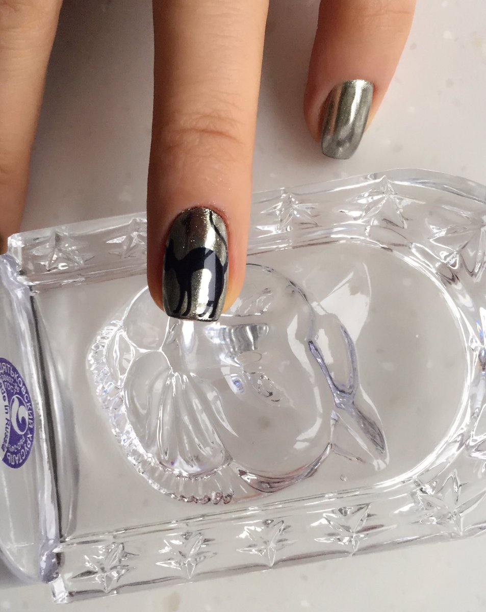 _DeoRex's tweet image. По серьёзному готовимся к предстоящим #выставка, тематический #маникюр с логотипом нашего питомника #кошка #корнишрекс