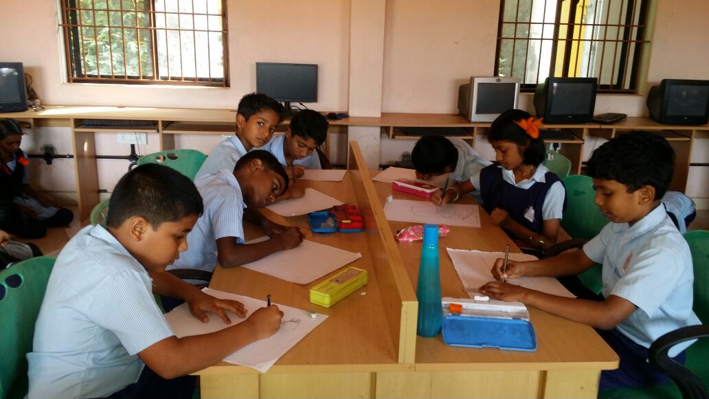BPCLCalicutret's tweet photo. Painting competition on oil conservation in Government School at Calicut to create awareness on oil conservation. 
@BPCLimited @BpclRahul https://t.co/eEsHVub71n
