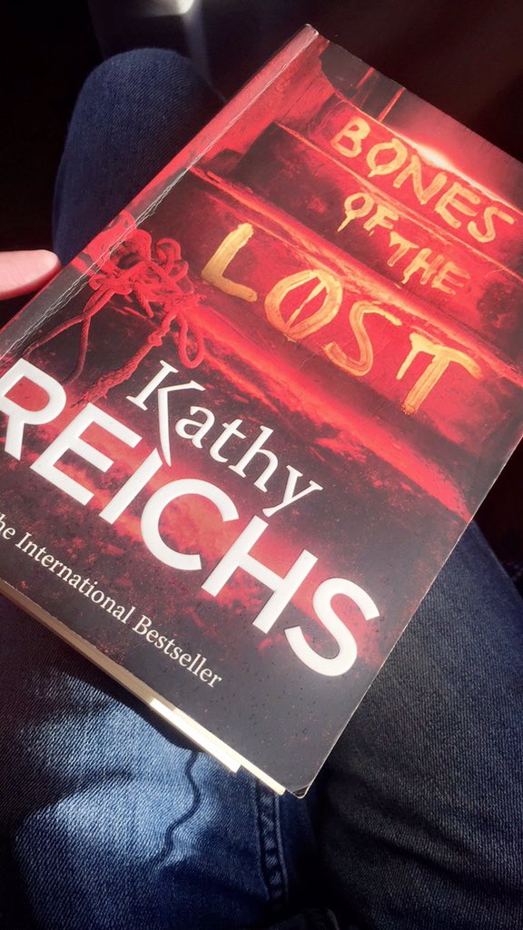 lubricxte's tweet photo. The only way to get through long train journeys,especially on Sundays. @KathyReichs #BonesOfTheLost https://t.co/OF3Chg4fbb