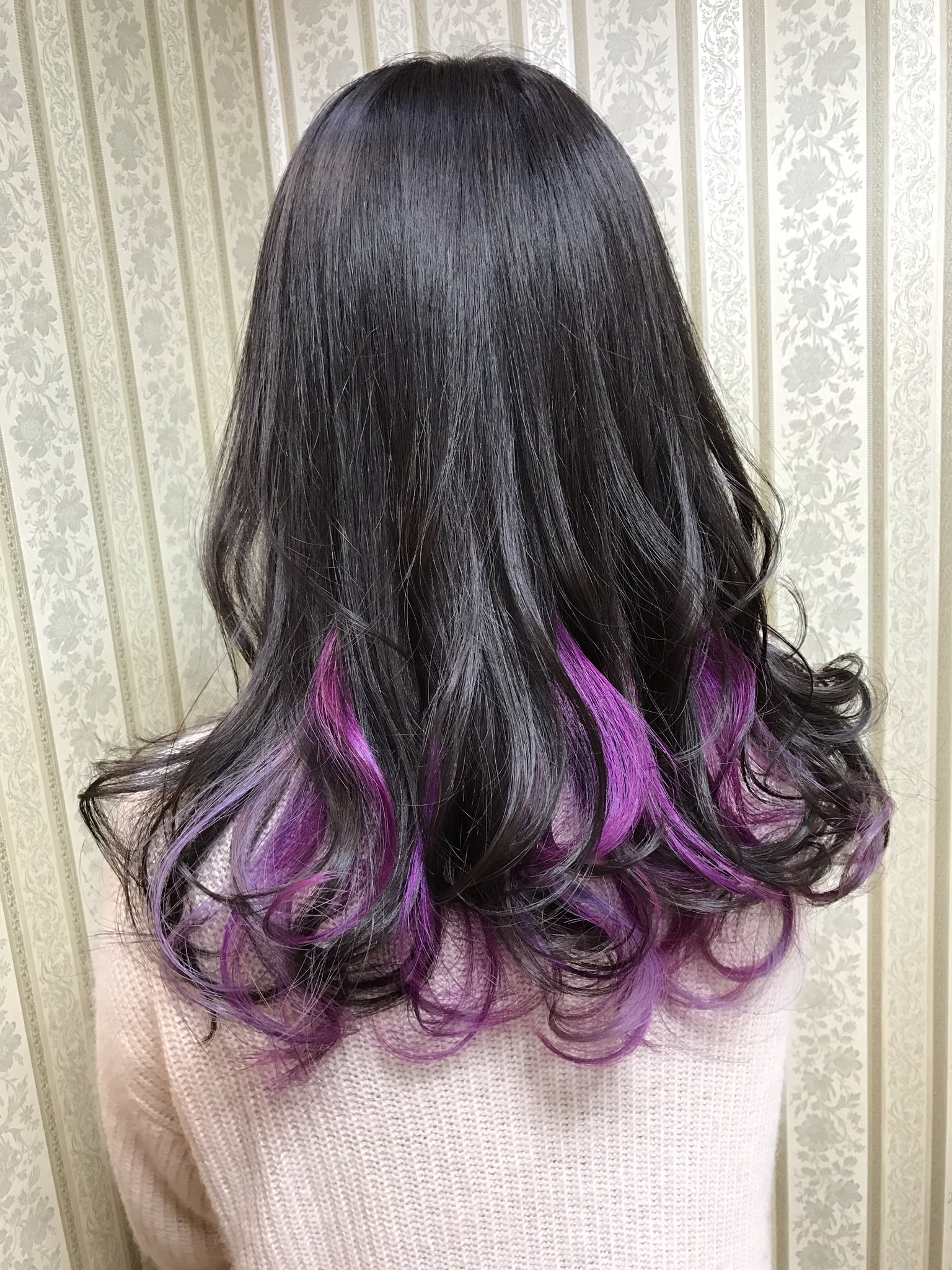 シャンテグラム ヘアスタイル紹介 地毛風カラー ラズベリーピンクとさりげないメッシュでラベンダーピンクのインナーカラー 2回ブリーチ 暖かな甘い色合いです T Co 3hxmdkht4a Twitter