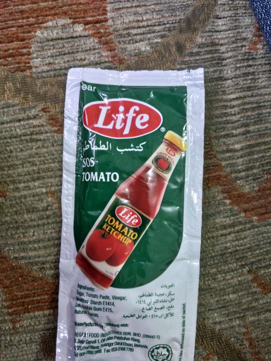 scrollrtfav's tweet image. Throw this to someone who don't have a life.. Get a life bitch..