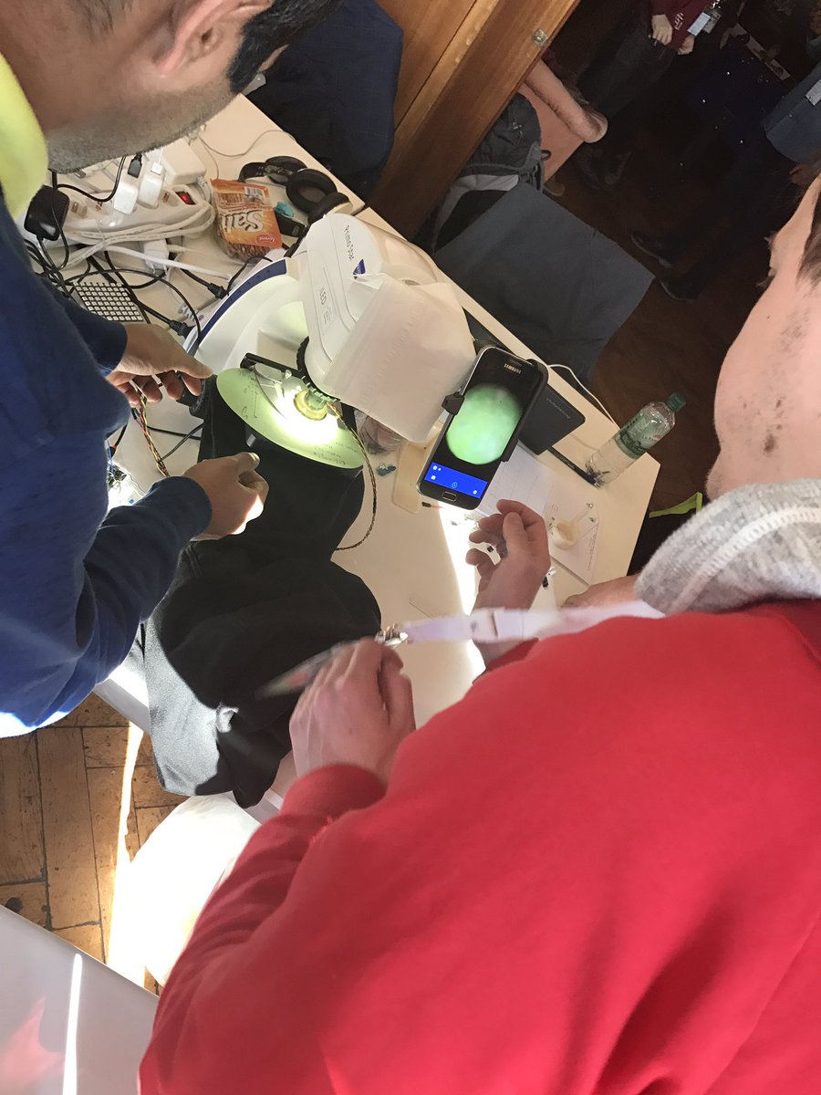 mapau's tweet photo. Teams do their final preparation #hackZEISS https://t.co/iXTNUiaZ42
