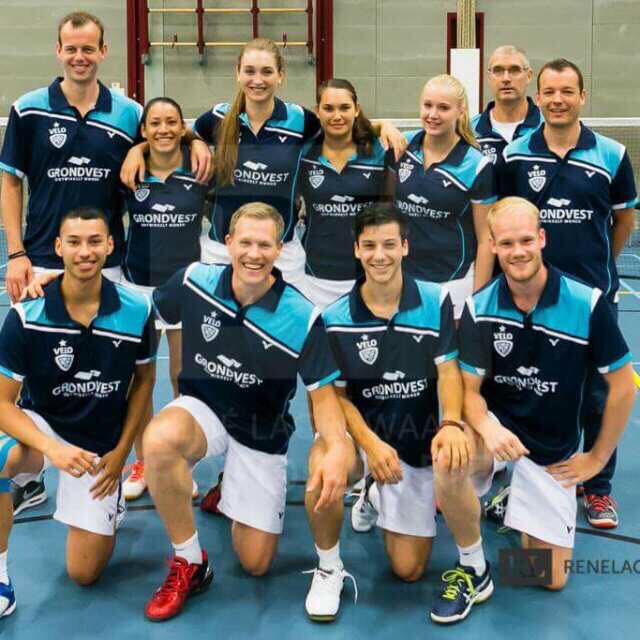 Velobadm's tweet photo. RESERVEER ZATERDAG 11 MAART MAAR ALVAST IN JE AGENDA, WANT WIJ STAAN WEER IN DE FINALEEEEEEEEEEEE 🎉🎉🎉🎉🎉 #VanZundertVelo #Eredivisie https://t.co/BWbfaE7VFq