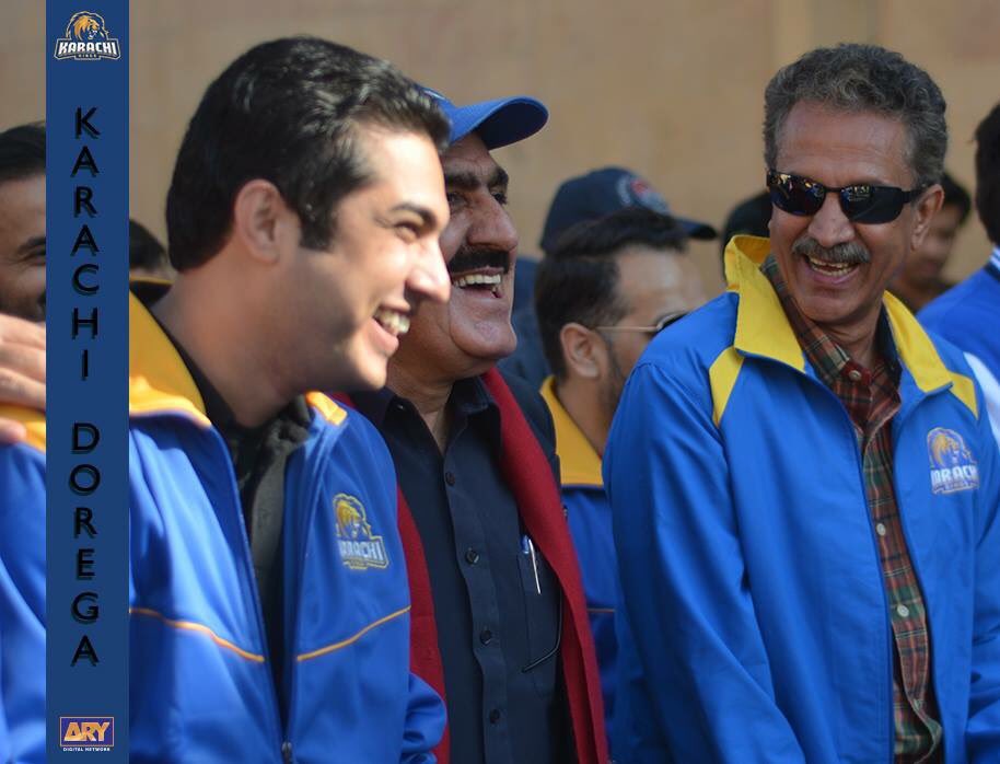 Dureyyy's tweet photo. @WaseemBadami @iqrarulhassan #MayorKarachi @Jerjees  at #2Talwar #KkMarathon #Karachikings #KarachiJeetaygaa #dillonKBadsha #PSL2K17✌✌ https://t.co/u0wota3amm