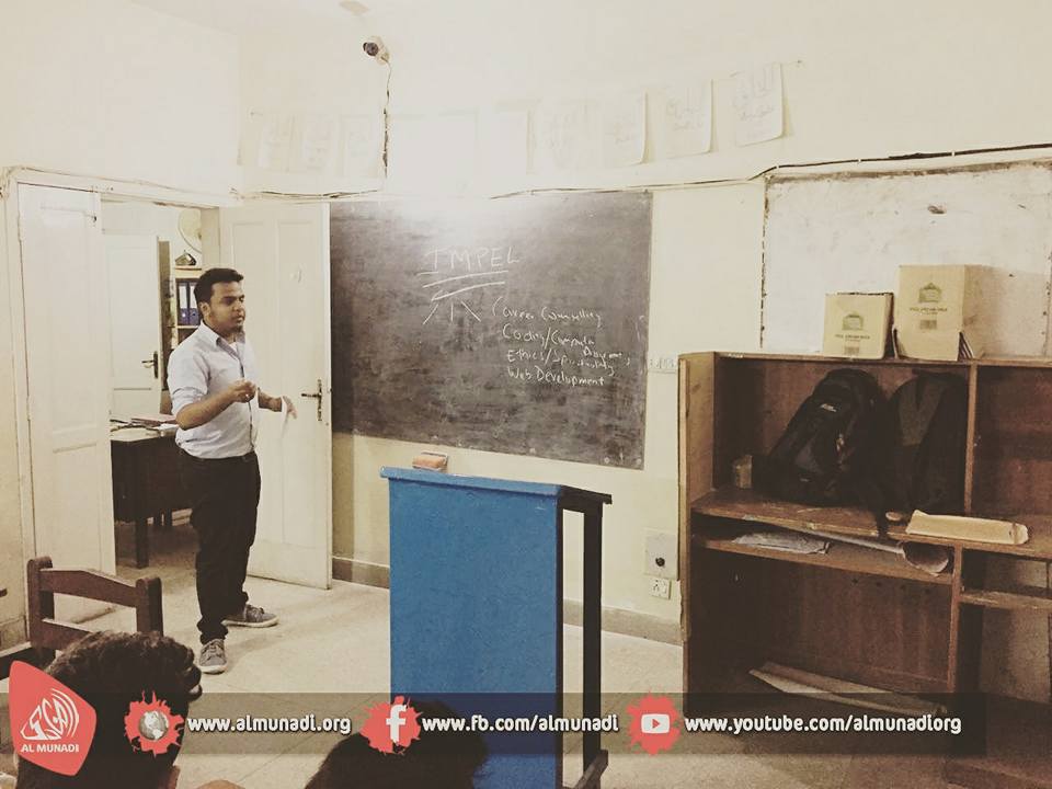 sabdwafai's tweet photo. #Inspiring #Students to Higher Goals- Giving #Career #counselling #educationemergency #givingback #munadilife #impel #Karachi #Pakistan https://t.co/gkBWXsZMzg