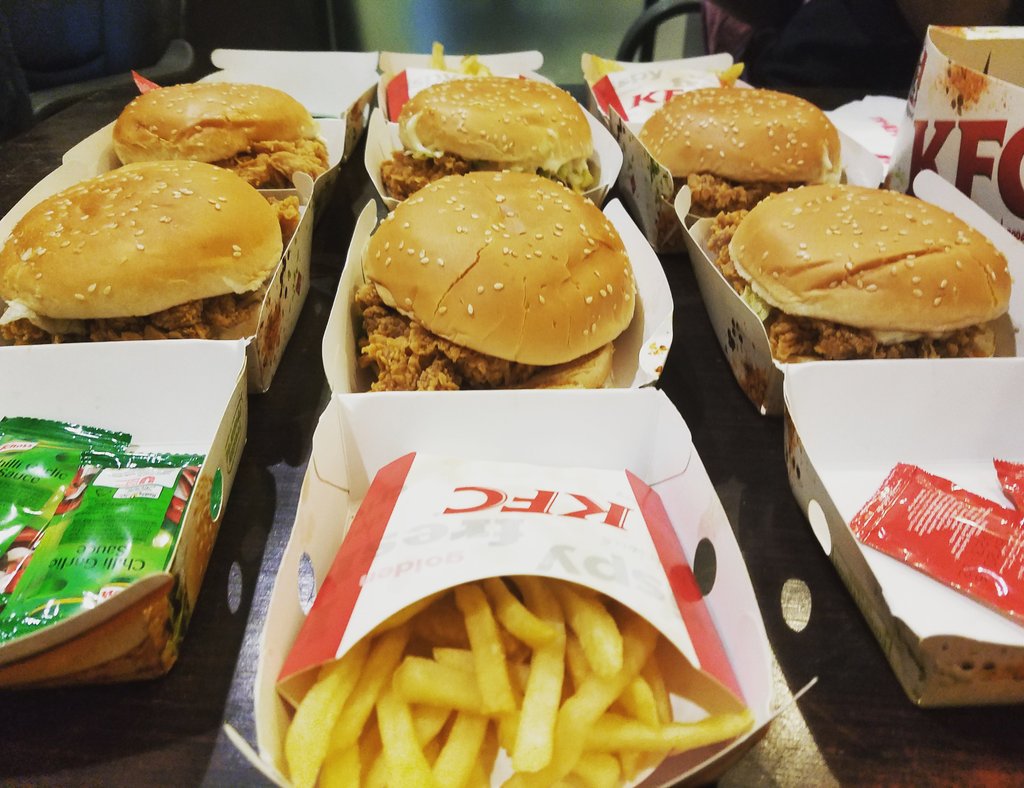 mKhizarIqbal's tweet photo. When you "can" have enough.
#2GoodFor499
#2GoodToResist @FoodPandapk https://t.co/eqNyDCZCyV