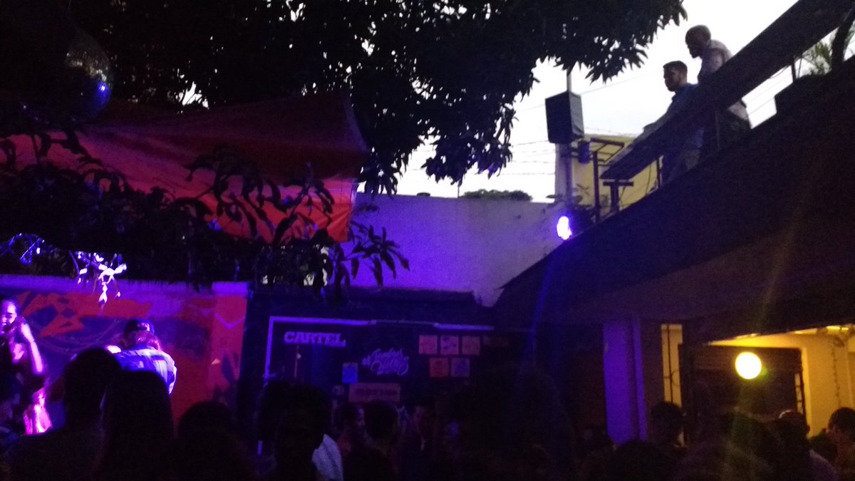RevistaElClavo's tweet photo. Chao @MikasaBar gracias por haber generado un espacio diverso y alternativo de encuentro en #Cali y  para circulación de artistas. https://t.co/EkKEEt4z9W