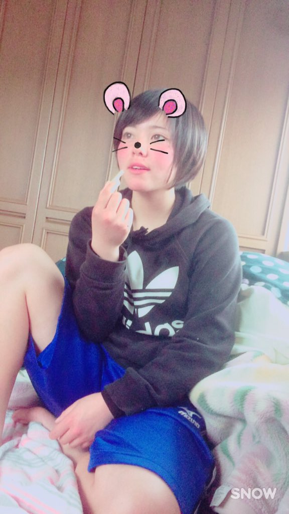 雨の中、小学生の様に飛行機ぶっとび✈️

おじB、せいちゃん泣かしてしもーた。😂
お菓子の食べ過ぎで体重増量中！✌️